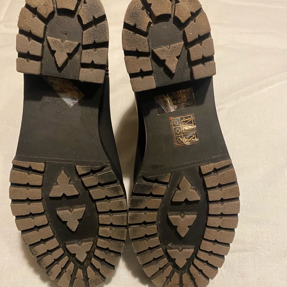 Jeffrey Campbell Cloudy Rain Chelsea Boots - Picture 6 of 9